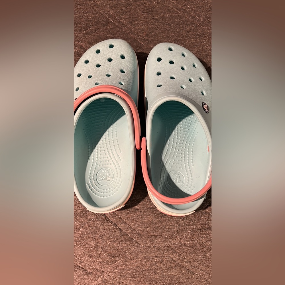 Never worn size 7 crocs